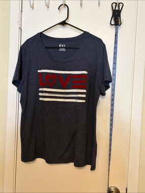 EV1 Women’s Navy Short Sleeve 'LOVE' Graphic Tee